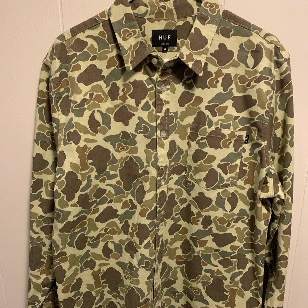 NWOT Rare HUF slim fit Duck Camo button up size XL